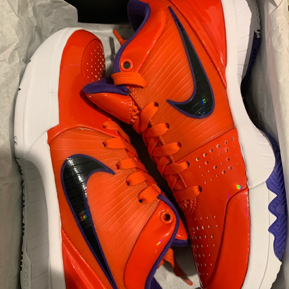 Kobe 4 Protro Undefeated Phoenix Suns.